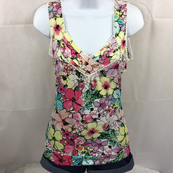 American Rag Small Floral Top - Picture 2 of 8